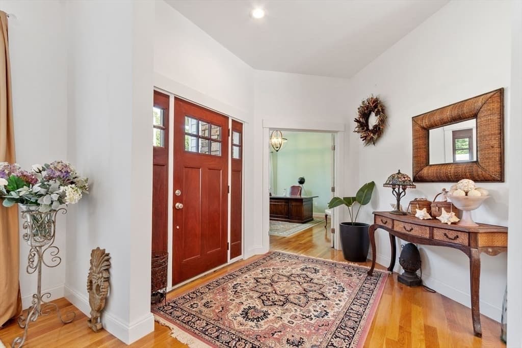 21 Sherwood Dr, Spencer MA 01562 photo 3
