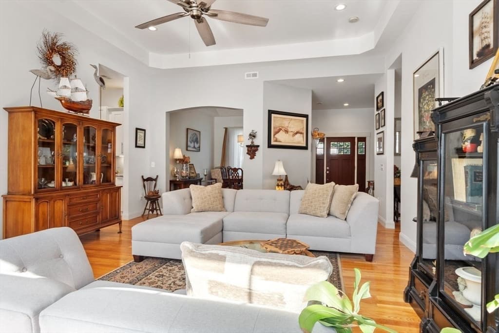 21 Sherwood Dr, Spencer MA 01562 photo 9