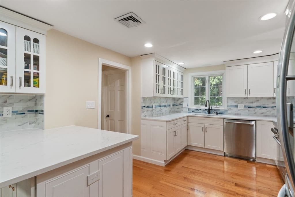 560 Worcester St, Wellesley MA 02481 photo 13