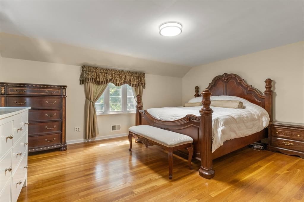 560 Worcester St, Wellesley MA 02481 photo 20