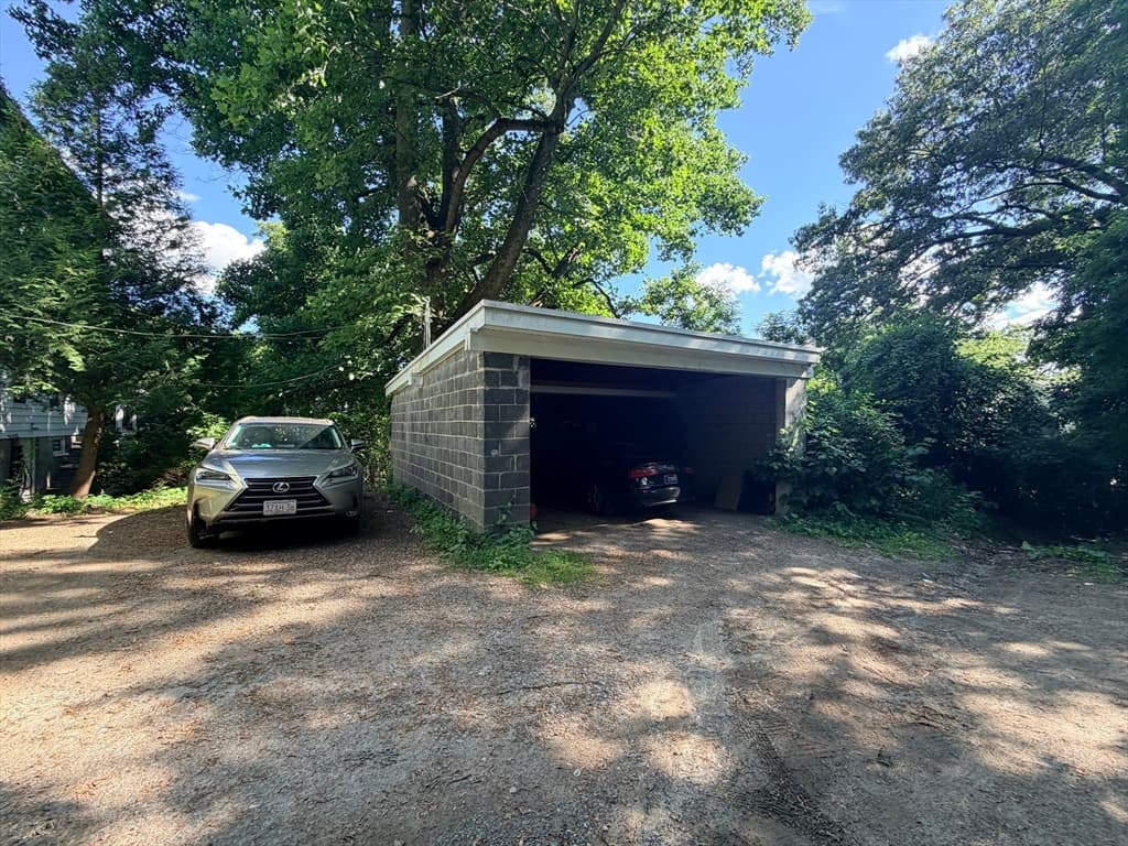 28 Gediminas St, Worcester MA 01607 photo 3