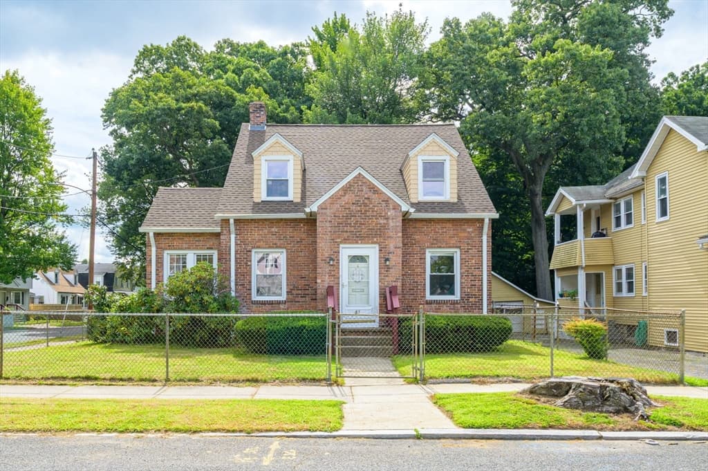 51 David St, Springfield MA 01104