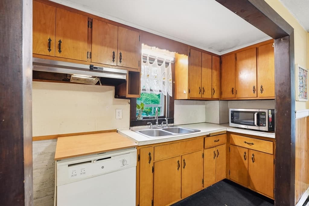 164 Green, Woburn MA 01801 photo 17
