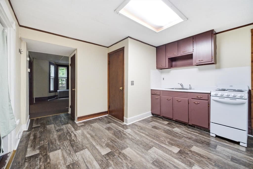 219 Montvale, Woburn MA 01801 photo 14