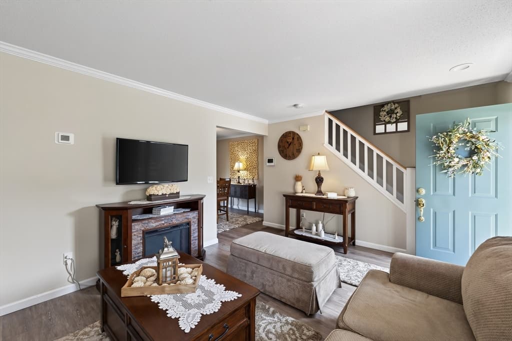 735 Willett Ave # 305, East Providence RI 02915 photo 6