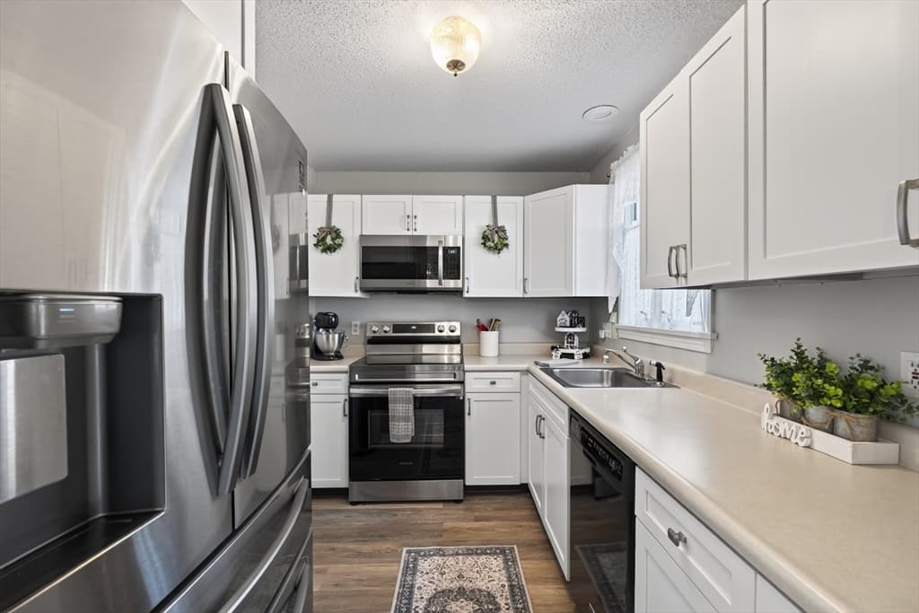 735 Willett Ave # 305, East Providence RI 02915 photo 14