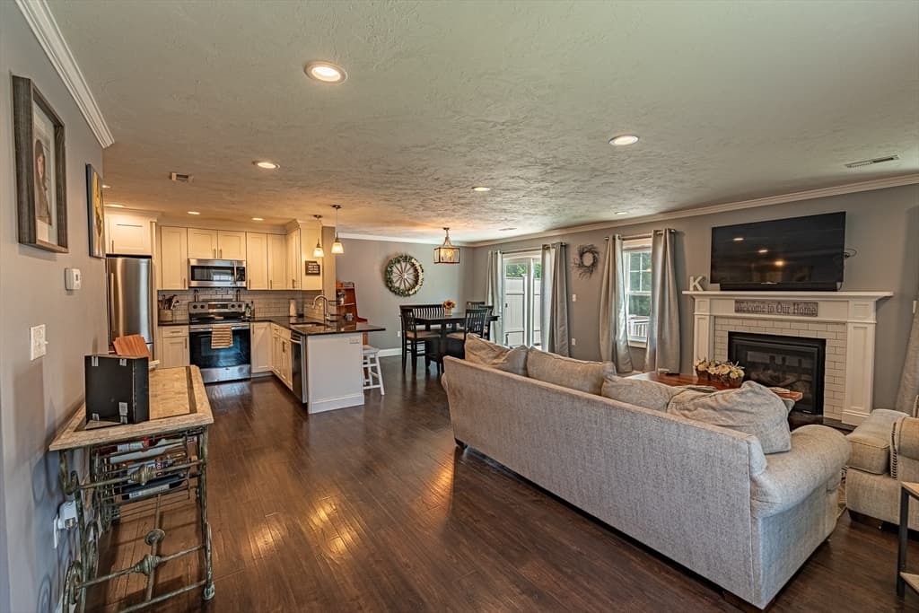 77 Riverside Dr # 77, Lakeville MA 02347 photo 6