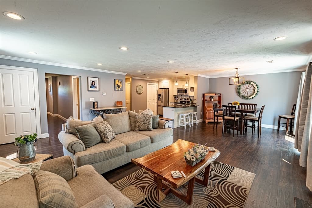 77 Riverside Dr # 77, Lakeville MA 02347 photo 9