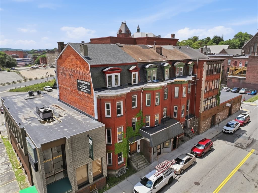 80 Pleasant St, Worcester MA 01609