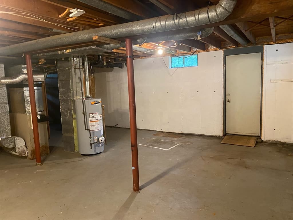19 Blossom Street, Clinton MA 01510 photo 18