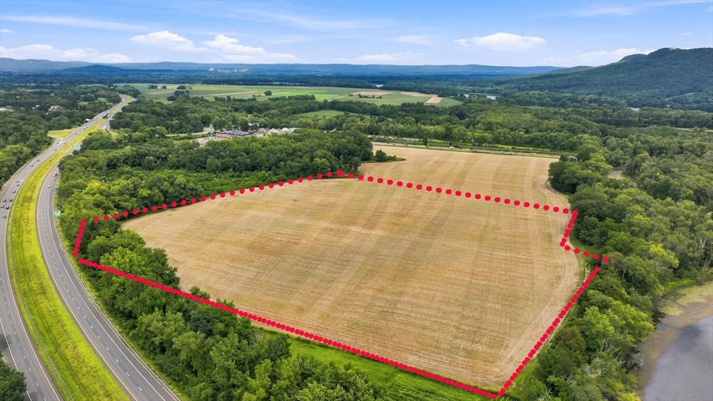 0 Ox Bow Rd., Northampton MA 01060