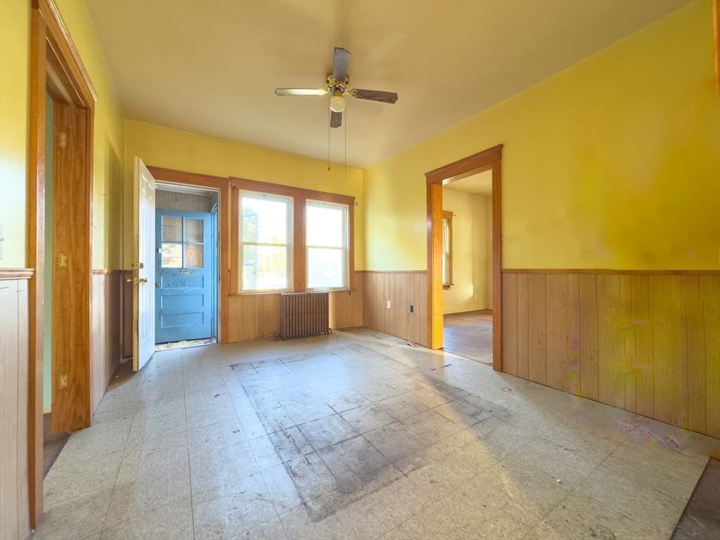 16 Ash St, Fairhaven MA 02719 photo 2
