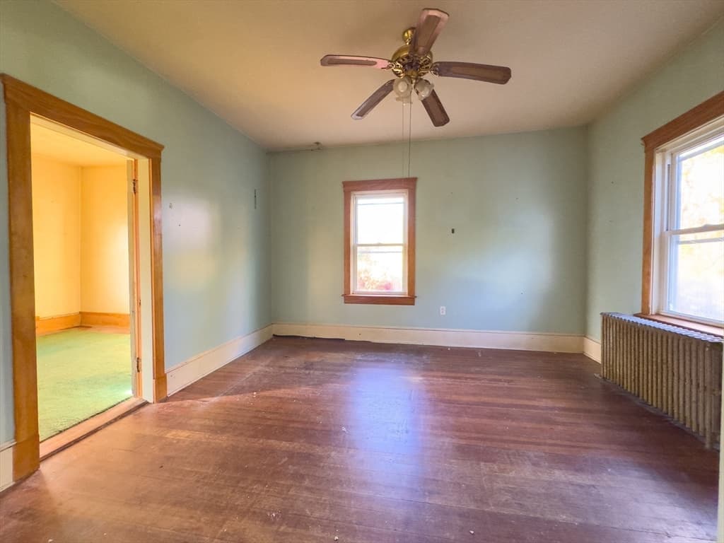16 Ash St, Fairhaven MA 02719 photo 3
