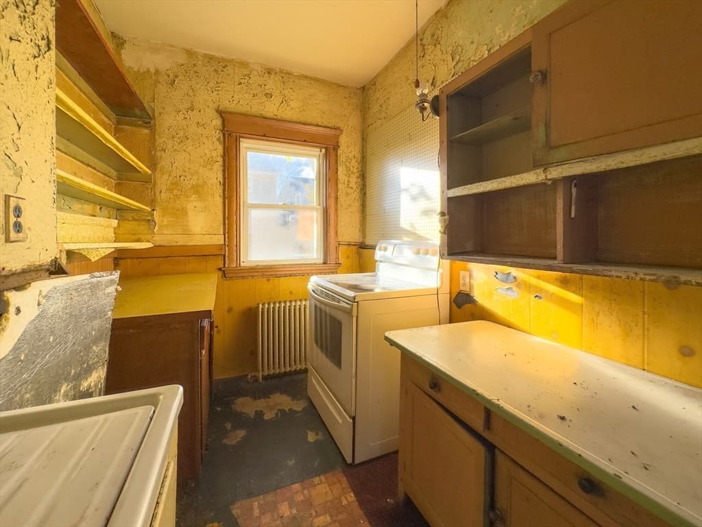 16 Ash St, Fairhaven MA 02719 photo 8