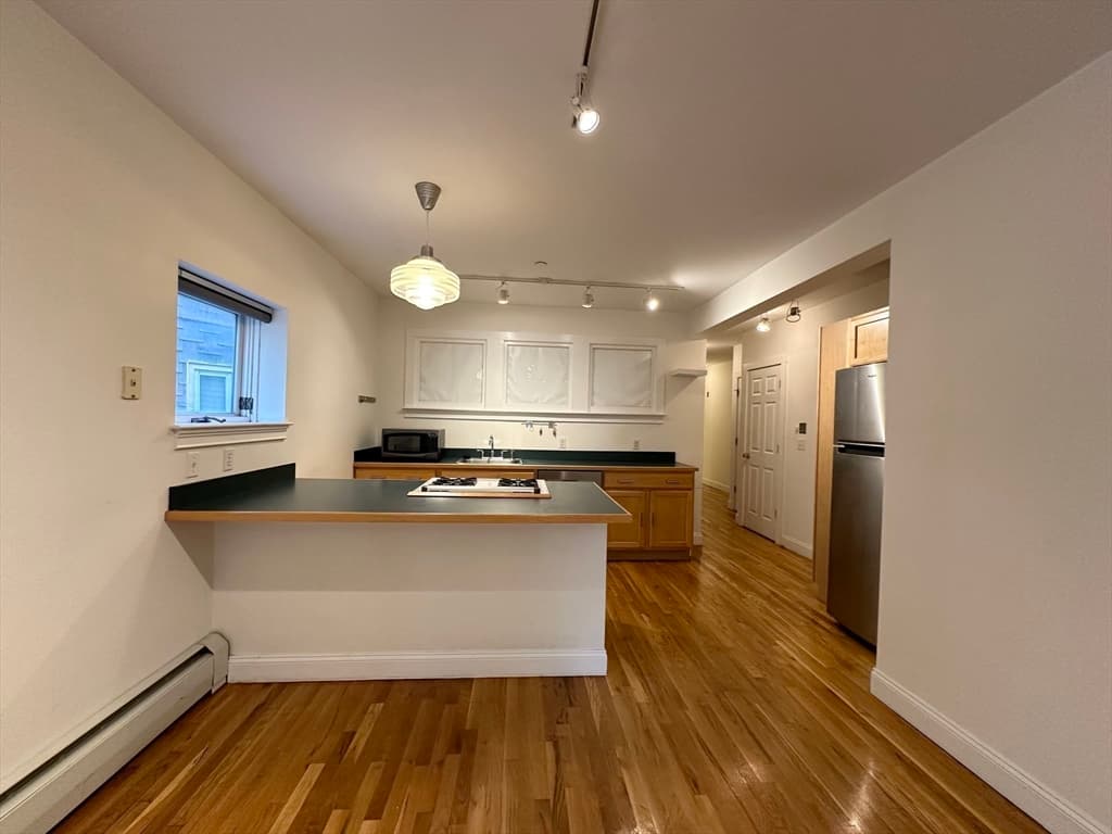 277 River St # 1, Cambridge MA 02139 photo 4