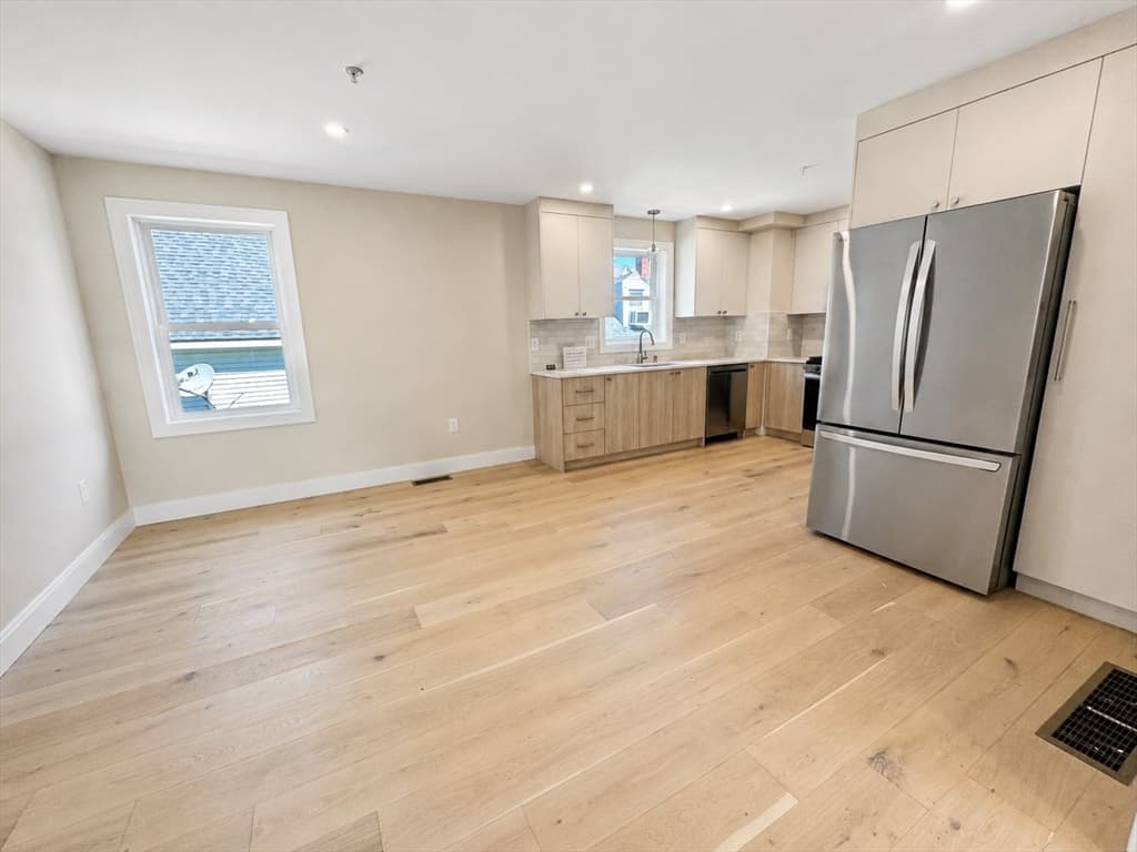 562 Gorham Street # 05, Lowell MA 01852 photo 10