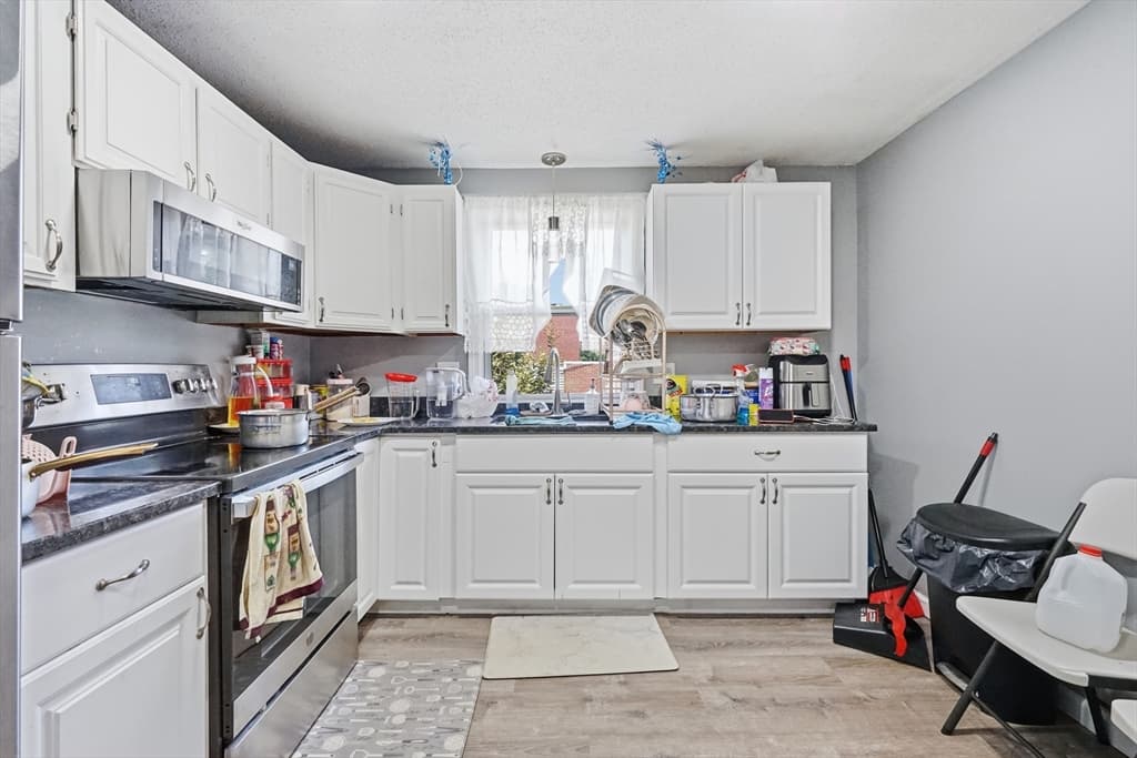 1036 Chicopee St, Chicopee MA 01013 photo 5