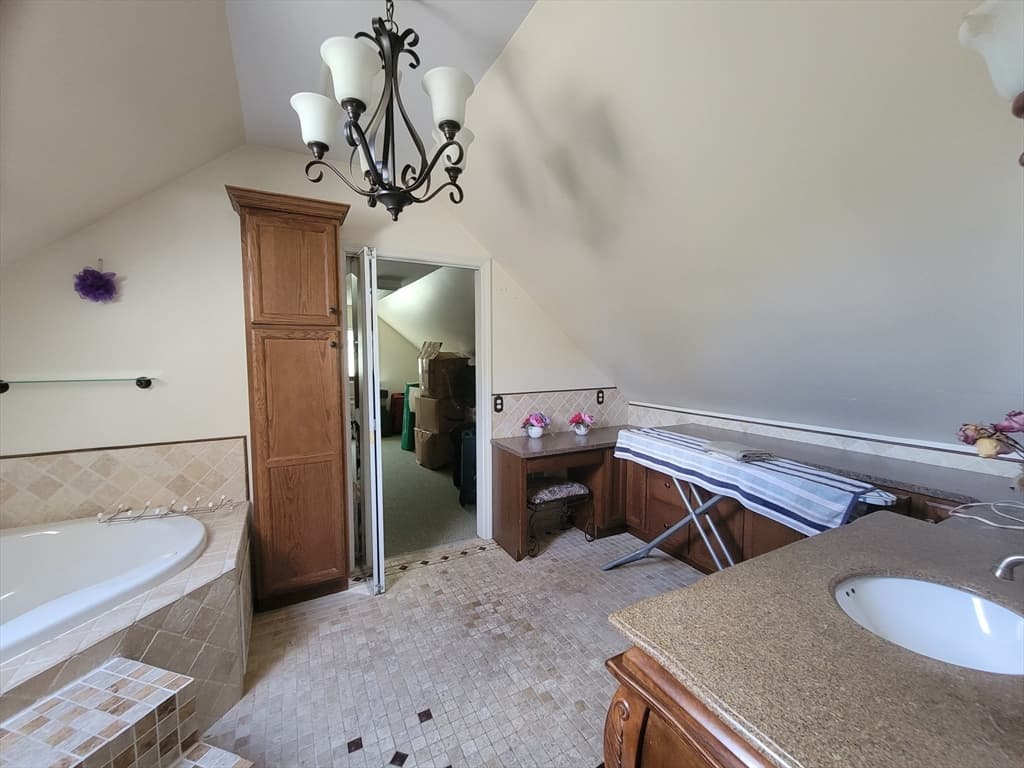81 Clarke Avenue, Dracut MA 01826 photo 13