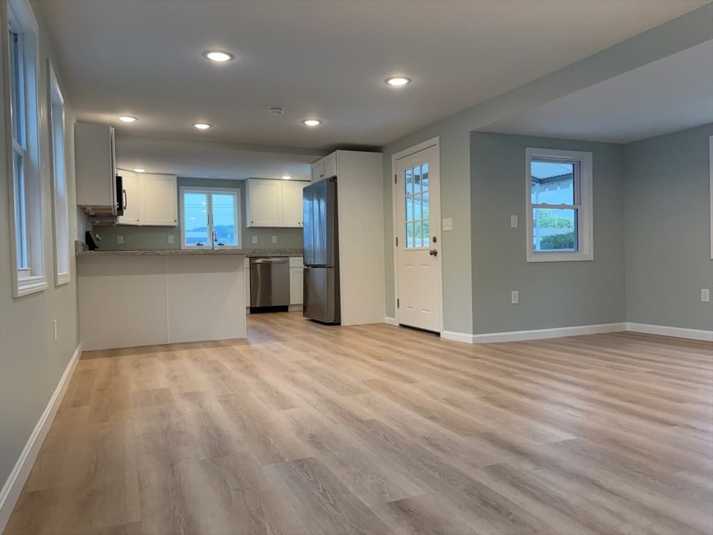 300 East Washington Street # 34R, North Attleboro MA 02760 photo 10