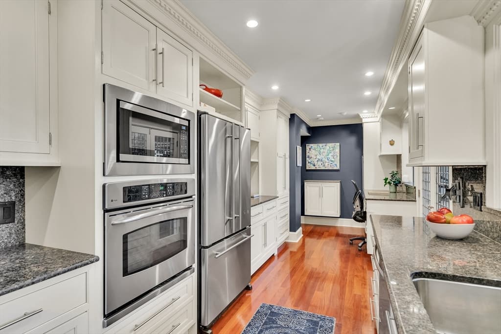 Condominium at 90 Park Street # 35, Brookline MA 02446, Brookline, photo 9 of 25