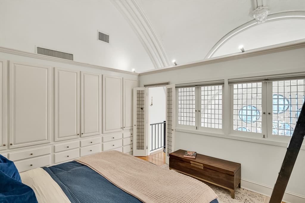 Condominium at 90 Park Street # 35, Brookline MA 02446, Brookline, photo 15 of 25