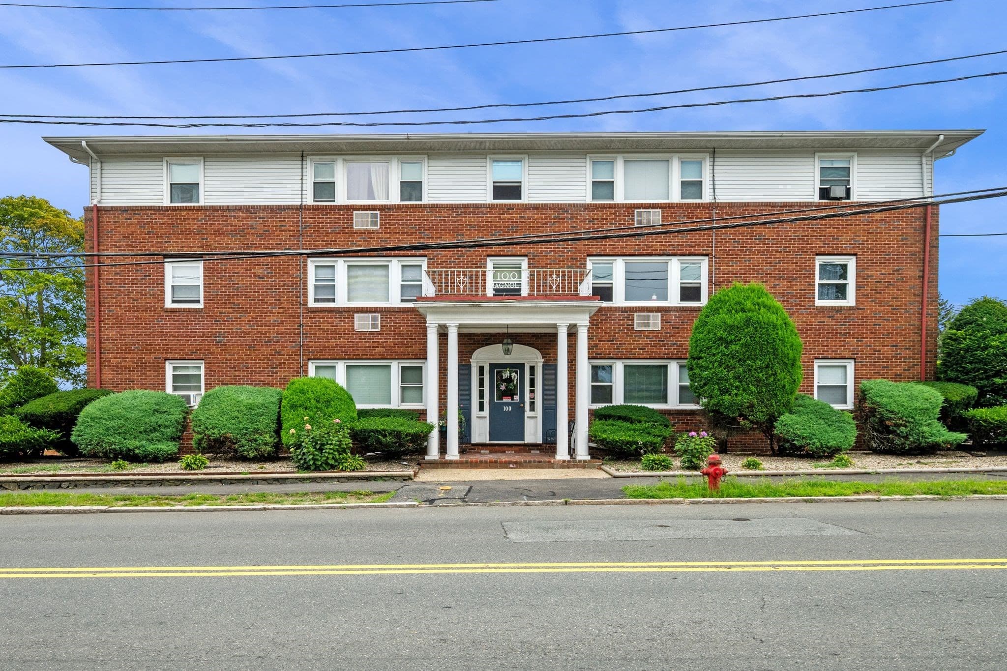 Condominium at 100 Magnolia Ave # 22, Lynn MA 01904, Lynn, photo 2 of 23