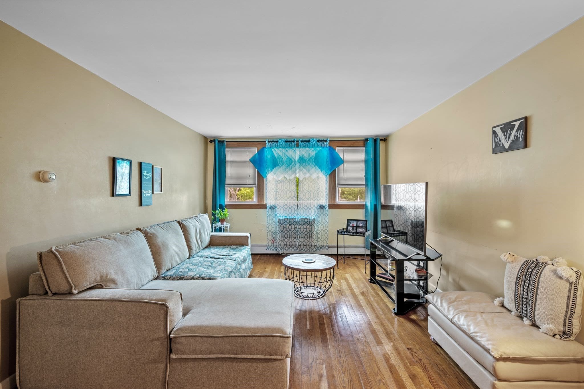 Condominium at 100 Magnolia Ave # 22, Lynn MA 01904, Lynn, photo 3 of 23