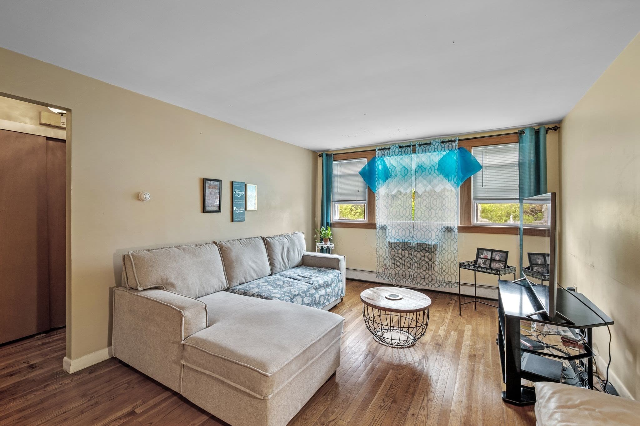 Condominium at 100 Magnolia Ave # 22, Lynn MA 01904, Lynn, photo 4 of 23