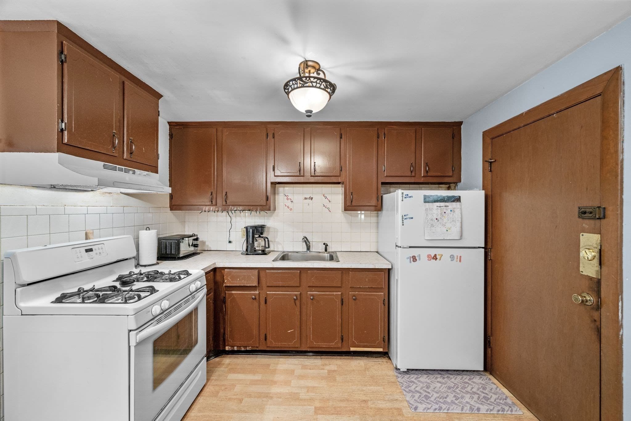Condominium at 100 Magnolia Ave # 22, Lynn MA 01904, Lynn, photo 8 of 23