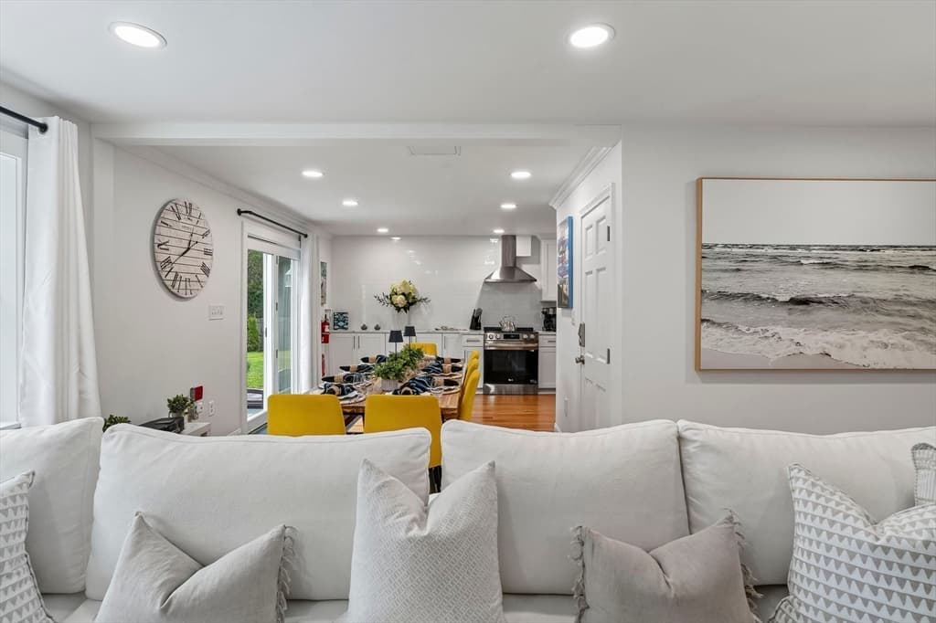 105 Whalers Walk, Edgartown MA 02539 photo 9