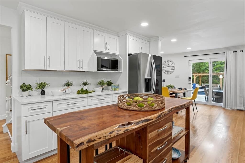 105 Whalers Walk, Edgartown MA 02539 photo 14