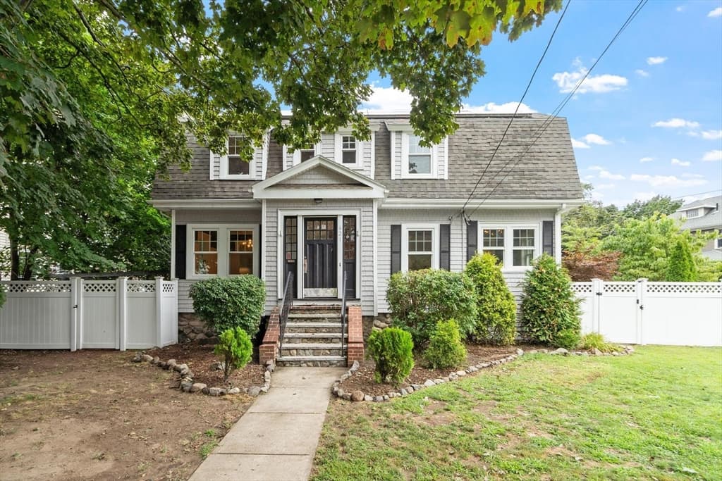 Single Family Residence at 621 High St, Medford MA 02155, Medford, photo 2 of 38