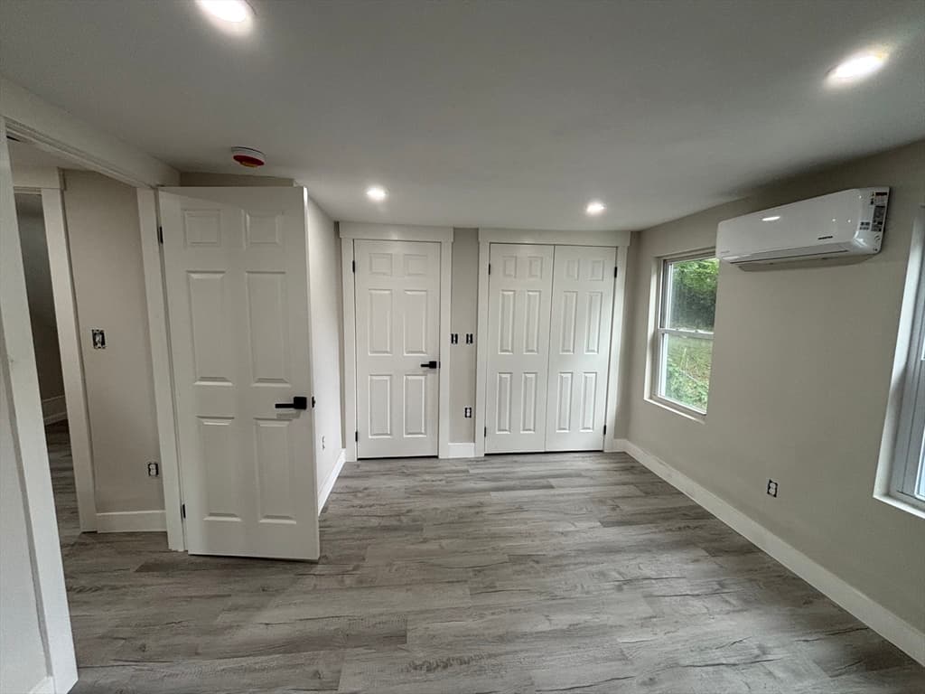 22 Pleasant St, Fitchburg MA 01420 photo 6