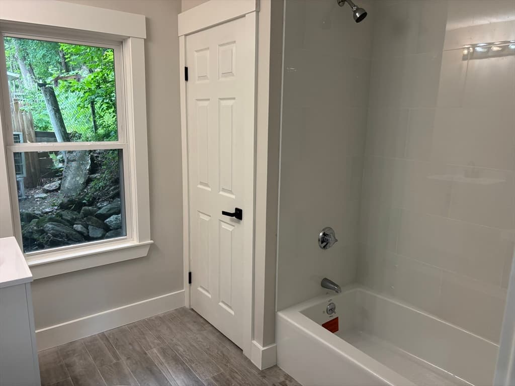 22 Pleasant St, Fitchburg MA 01420 photo 12