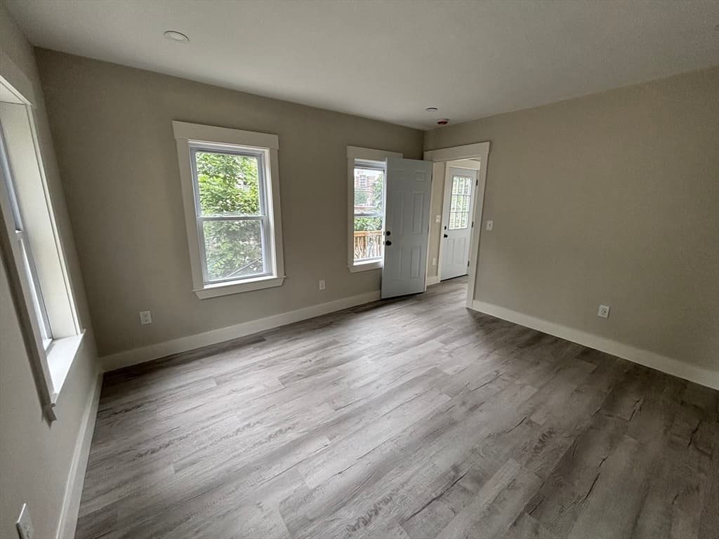 22 Pleasant St, Fitchburg MA 01420 photo 33