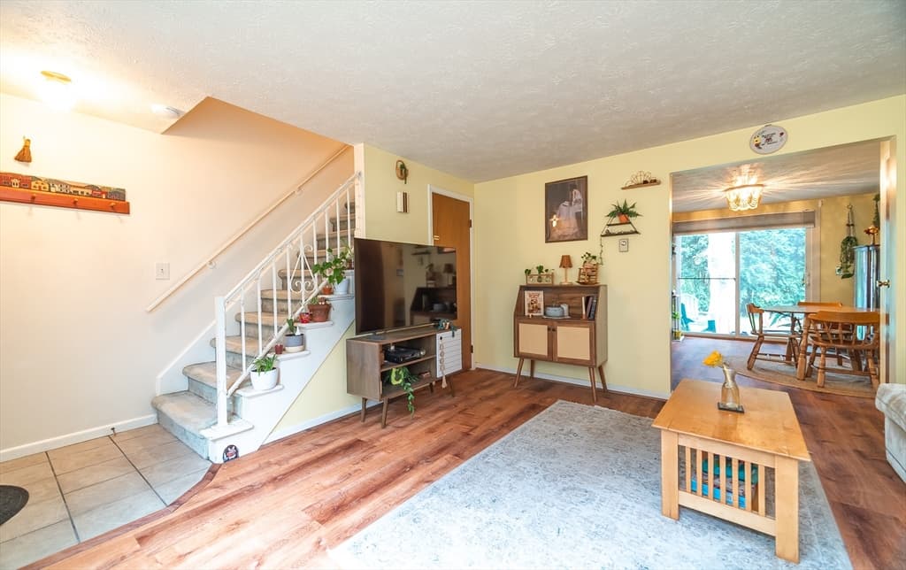 8 Keegan, Greenfield MA 01301 photo 12