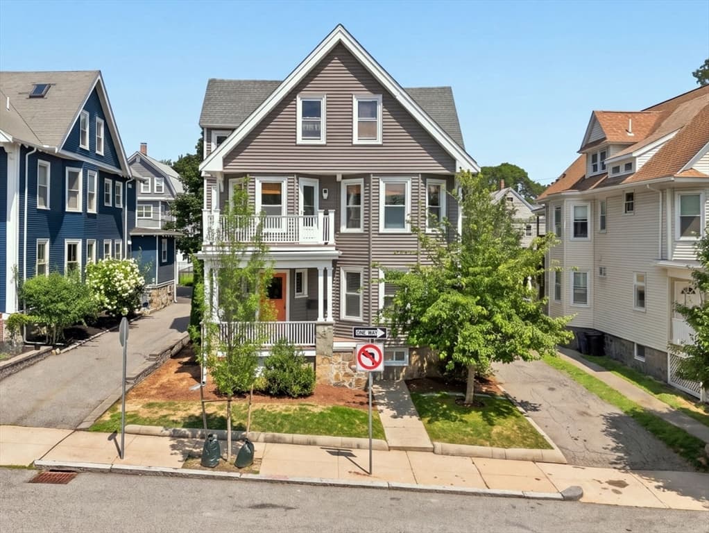 39 Ainsworth St, Boston MA 02131