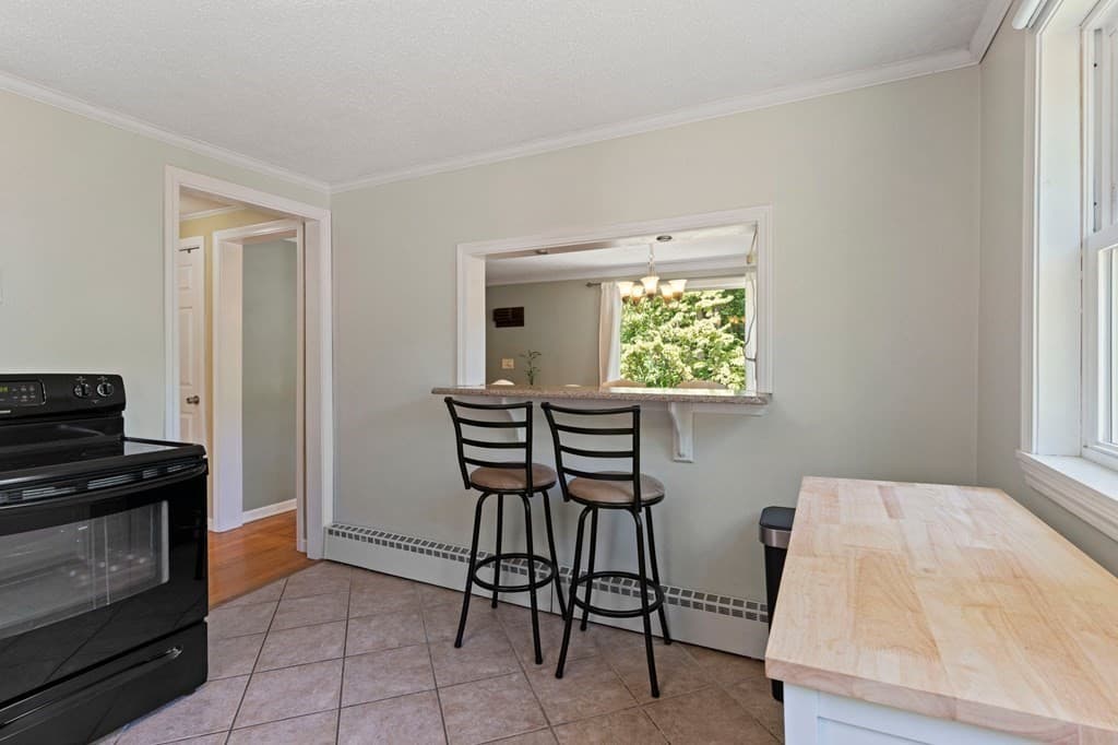 78 Laurie Ave, South Hadley MA 01075 photo 17