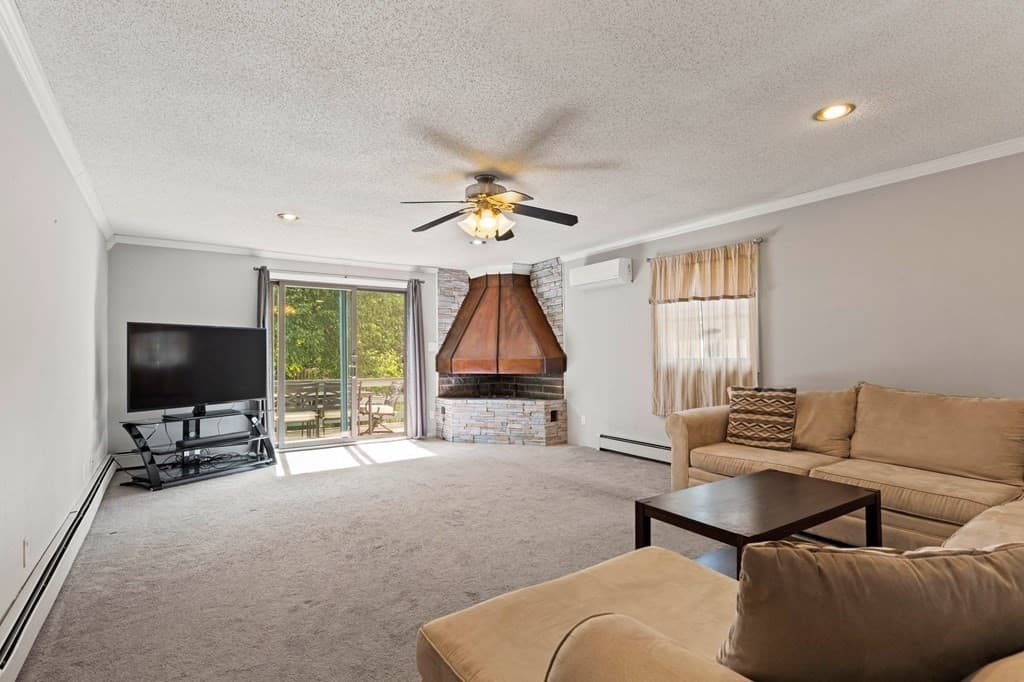 78 Laurie Ave, South Hadley MA 01075 photo 12
