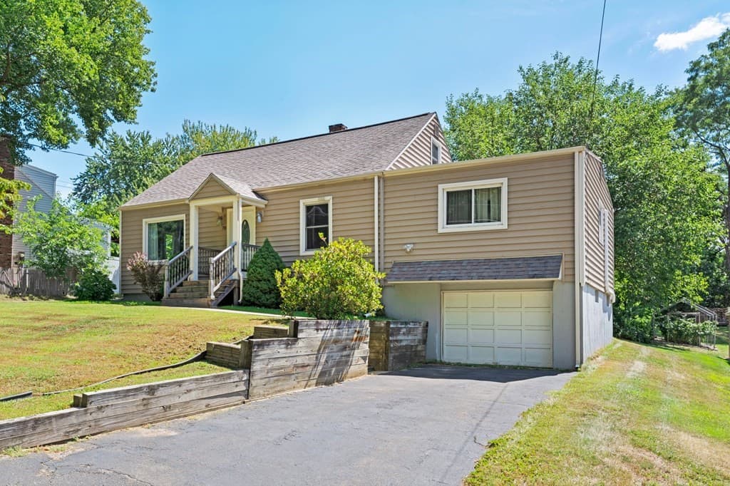78 Laurie Ave, South Hadley MA 01075