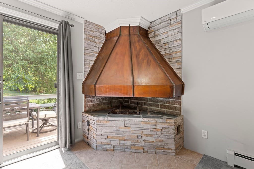 78 Laurie Ave, South Hadley MA 01075 photo 14
