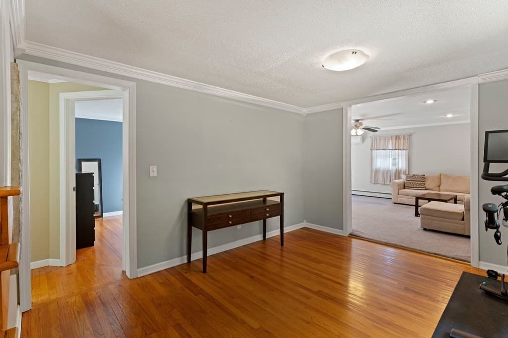 78 Laurie Ave, South Hadley MA 01075 photo 8
