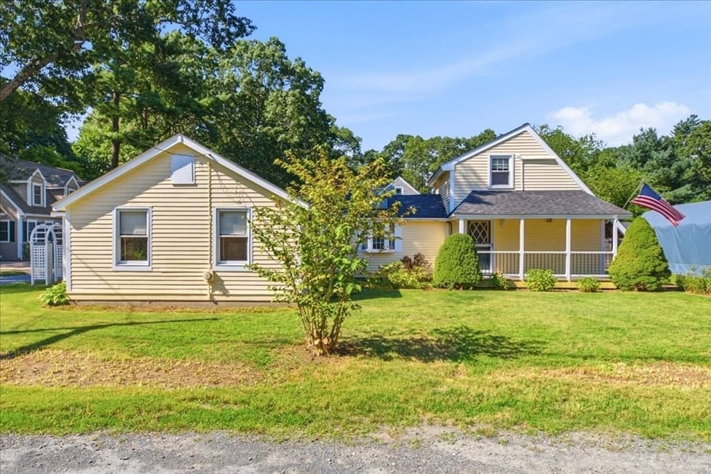 2 Bartlett Ave, Duxbury MA 02332 photo 2