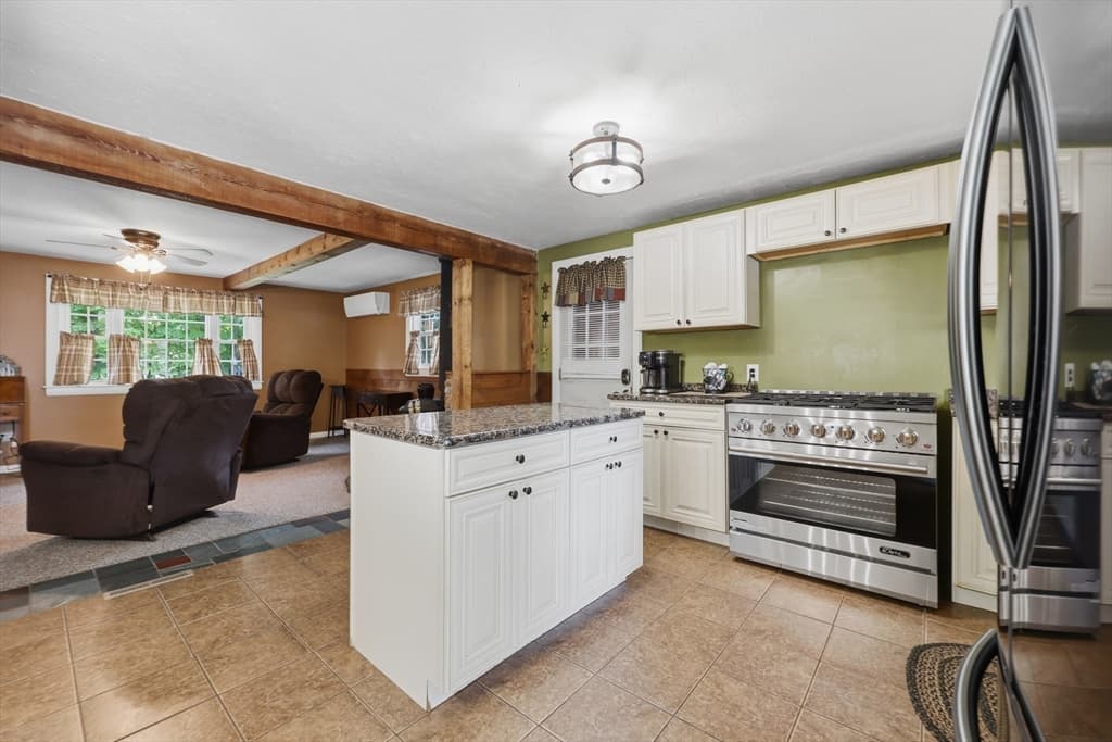 4 Olive Dr, Leominster MA 01453 photo 7