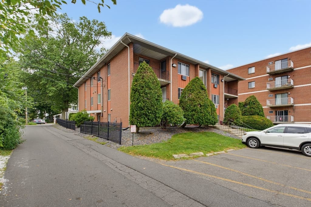 139 Pleasant St # 12, Marlborough MA 01752