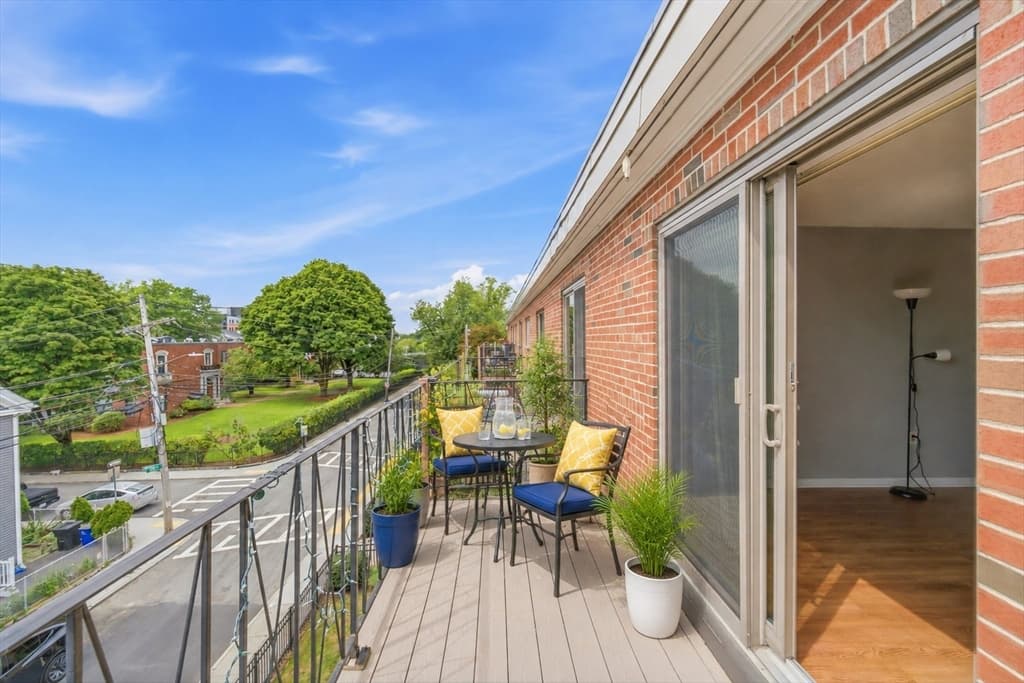 26 Waverly St # 405, Boston MA 02135 photo 11