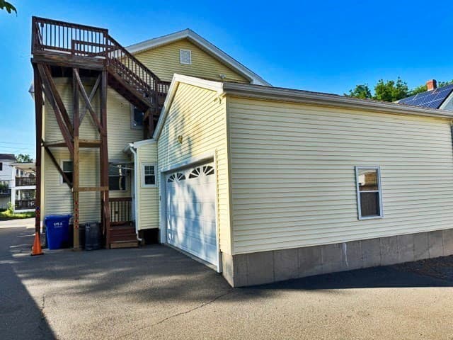 11 Maple Avenue, Northampton MA 01060 photo 3