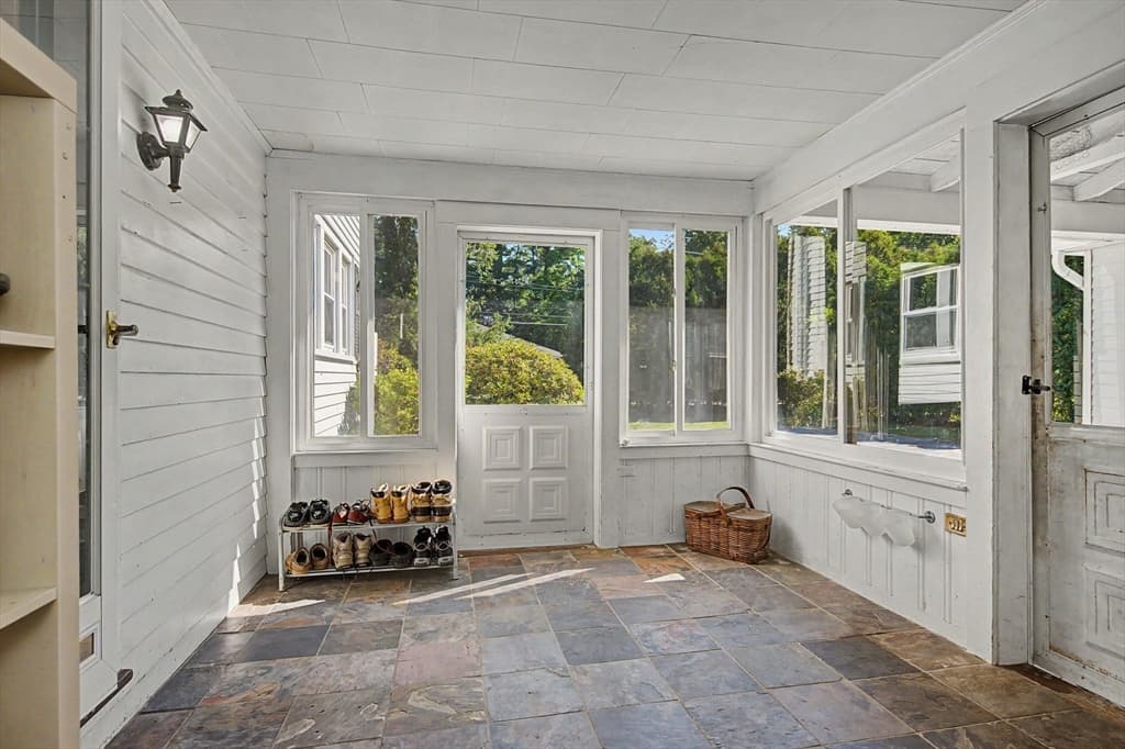 66 Glendale St, Easthampton MA 01027 photo 28