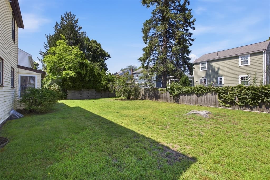 Single Family Residence at 15 Barna Rd, Boston MA 02124, Boston, photo 6 of 36