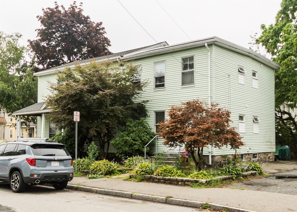 60-62 Alder Street, Waltham MA 02453 photo 3